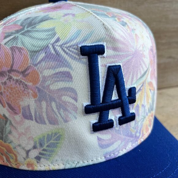 MITCHELL & NESS LOS ANGELES DODGERS FADED FLORAL SNAPBACK HAT Adjustable NEW - Picture 2 of 5